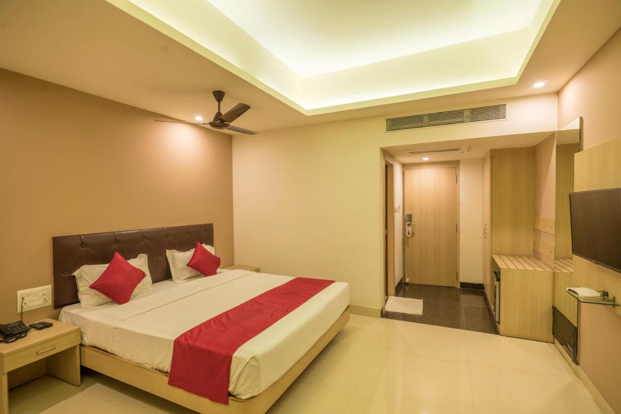 Palette Hotel Nisarga By Sunday Bhopal Eksteriør billede