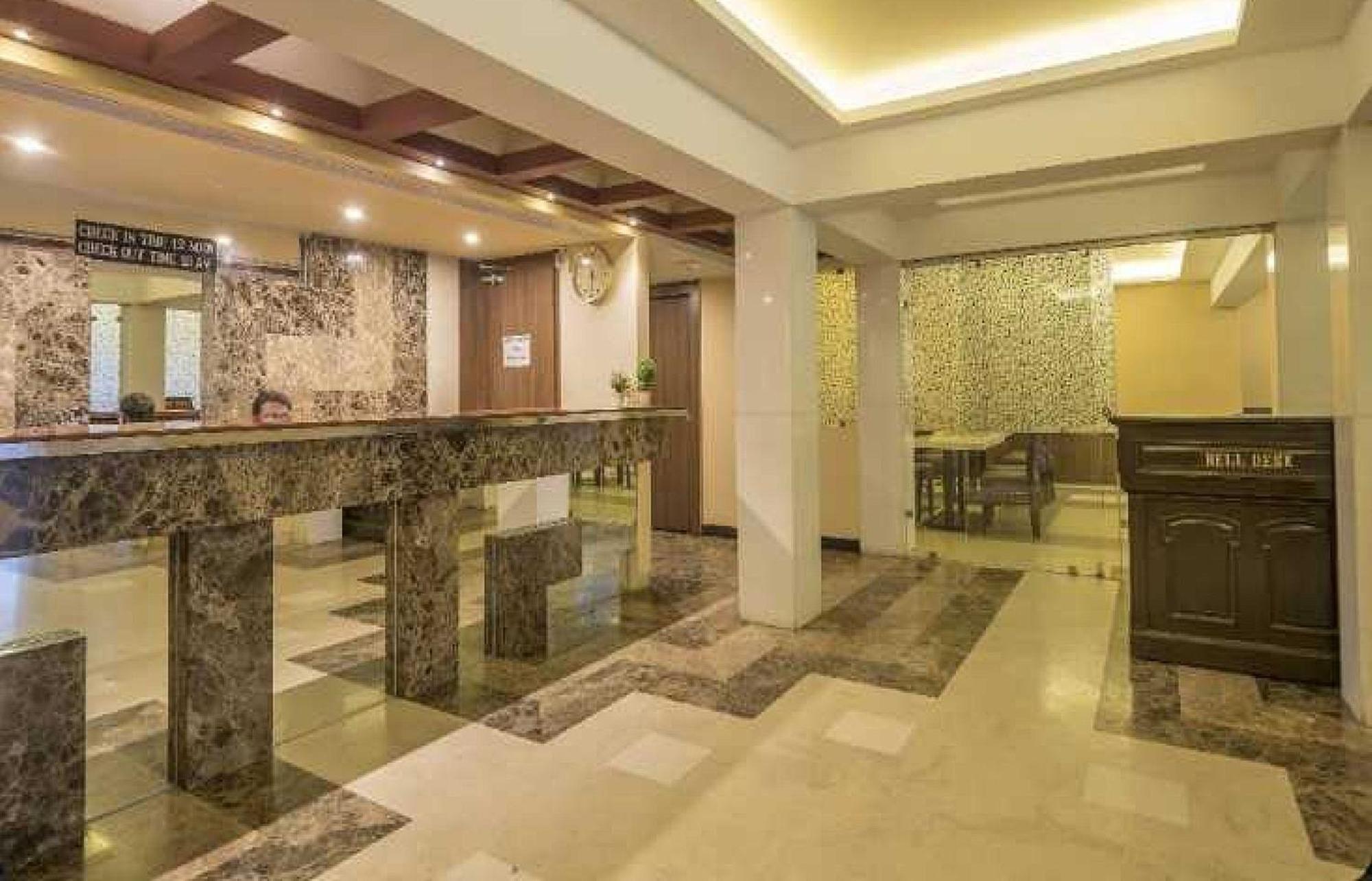 Palette Hotel Nisarga By Sunday Bhopal Eksteriør billede